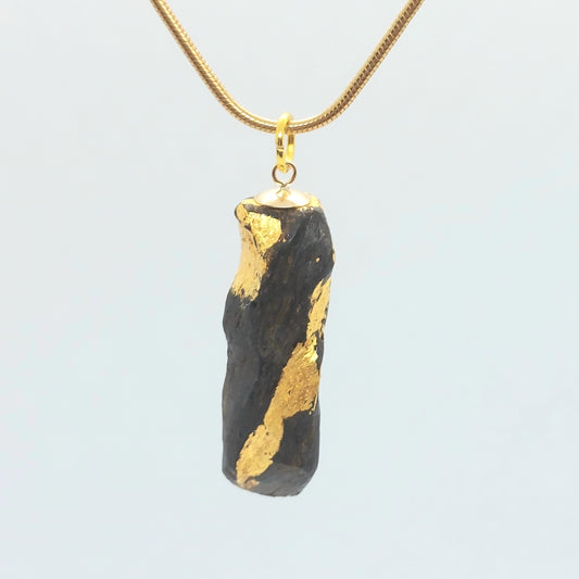 Éadaoin - Irish bog oak necklace with 23.75ct gold leaf