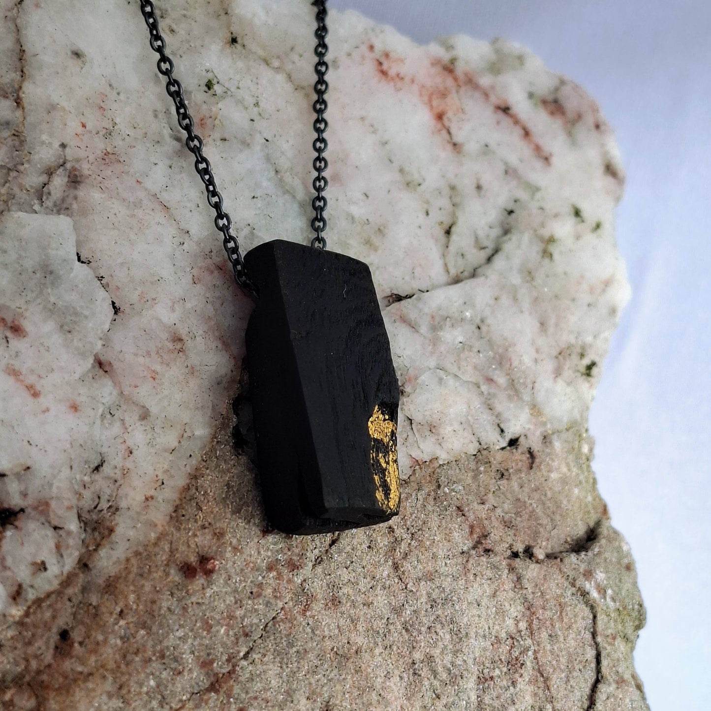 Cadhla II - Irish bog oak necklace with 23.75ct gold leaf