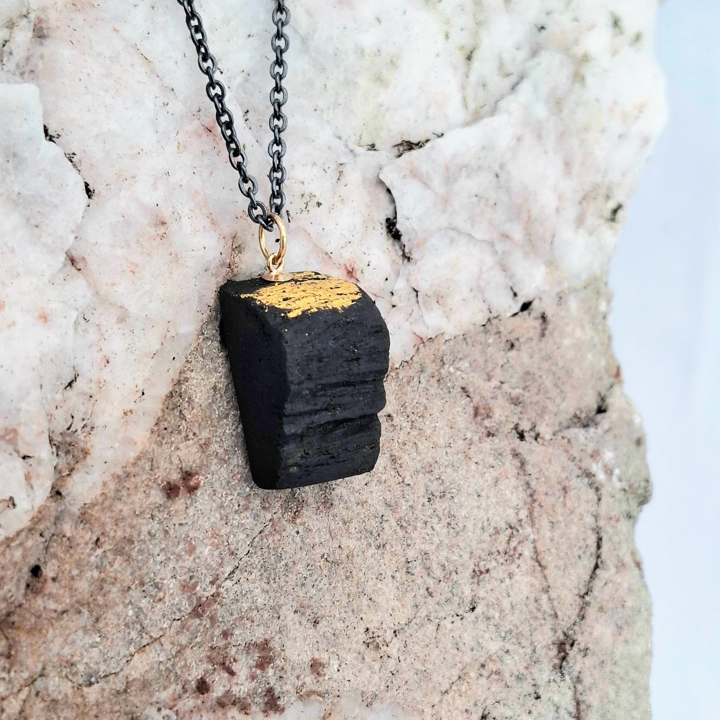Ríoghnach - Irish bog oak necklace with 23.75ct gold leaf