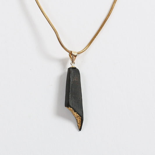 Ceiliúradh - Irish bog oak necklace with 23.75ct gold leaf