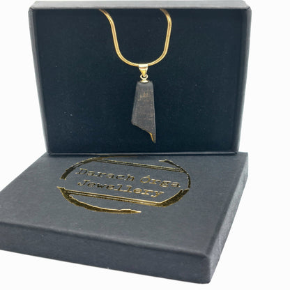 Ceiliúradh - Irish bog oak necklace with 23.75ct gold leaf