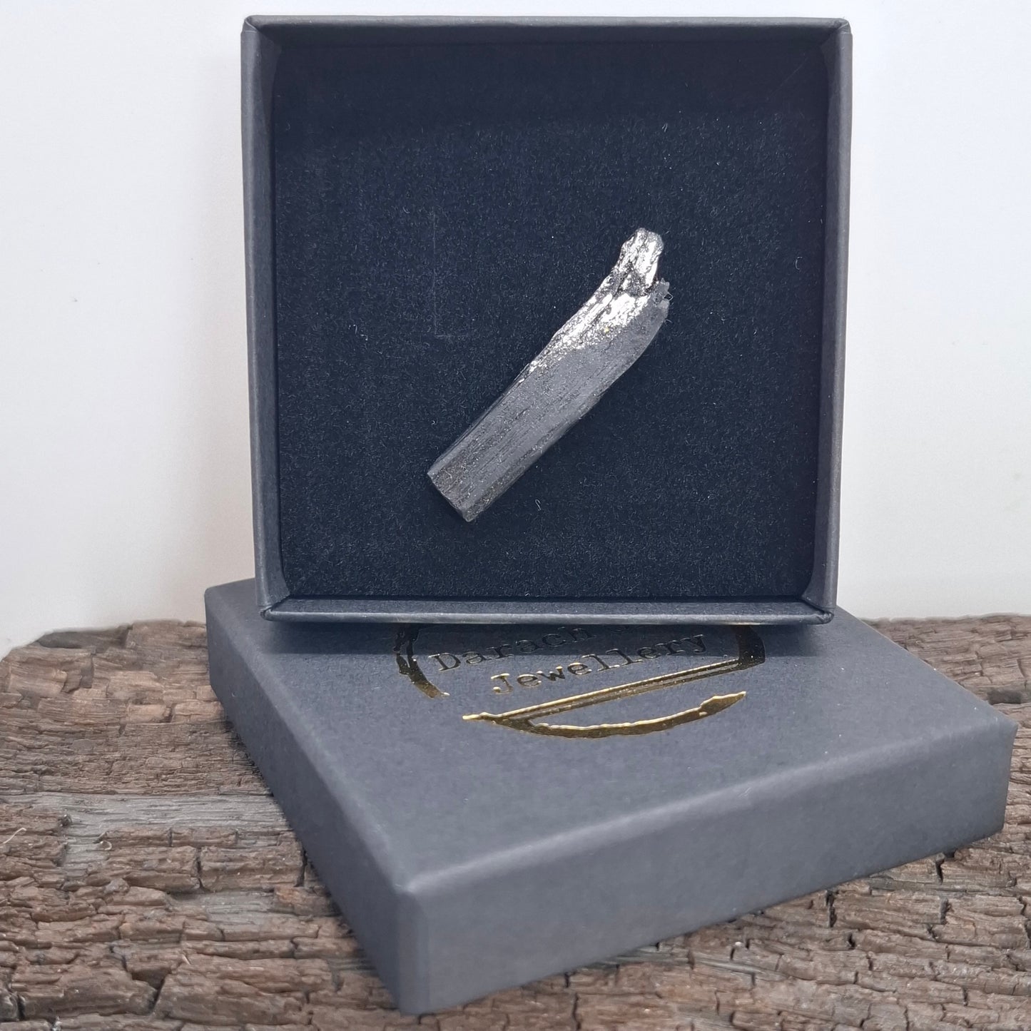 Menlo - Irish bog oak brooch with silver leaf