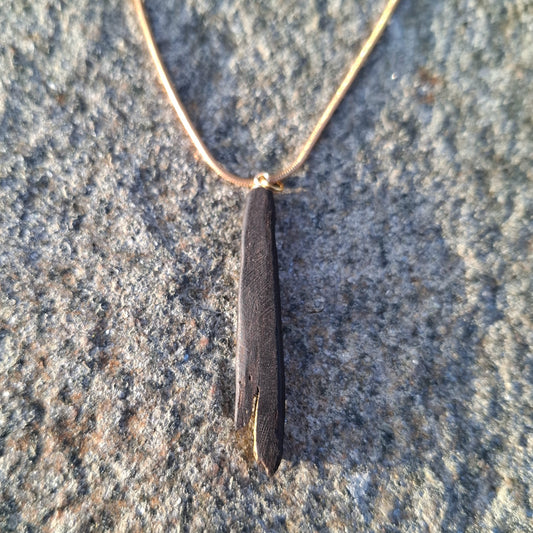 Tuiren - Irish bog oak necklace with 23.75ct gold leaf