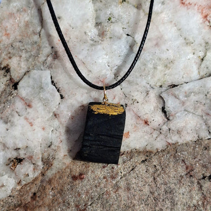 Ríoghnach - Irish bog oak necklace with 23.75ct gold leaf