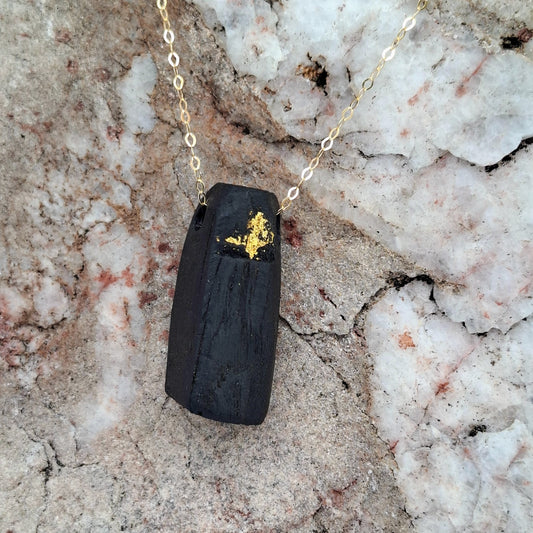 Réalta - Irish bog oak necklace with 23.75ct gold leaf
