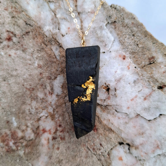 Droibhéalach - Irish bog oak necklace with 23.75ct gold leaf