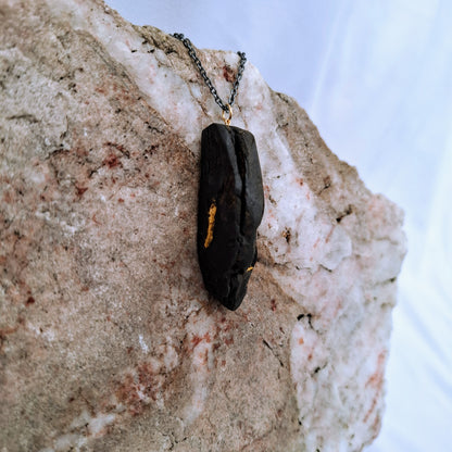 Aithne II - Irish bog oak necklace with 23.75ct gold leaf