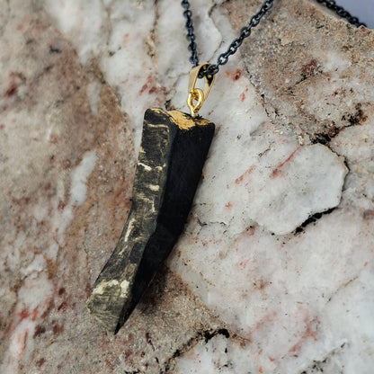 Caoilfhionn - Irish bog oak necklace with 23.75ct gold leaf