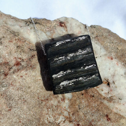 Línte Álainn - Irish bog oak with fine silver leaf