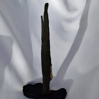 Eine Cleite Caillte – die verlorene Feder – handgefertigte Mooreichenskulptur aus Galway