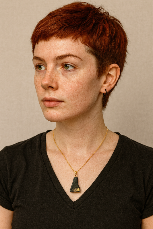 Tuagh Órga - Irish bog oak necklace with 23.75ct gold leaf