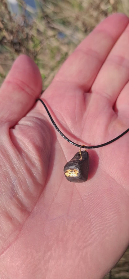 Cnapán - Irish bog oak pendant with 23.75kt gold leaf
